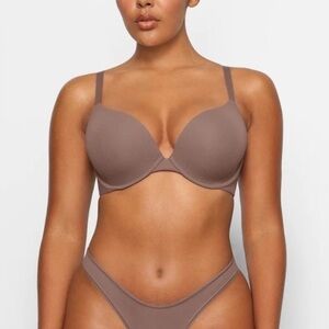 SKIMS Fits Everybody T-Shirt Push Up Bra NWT  Umber SIZE 34DDD